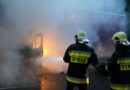 Pożar samochodu dostawczego na składzie kruszyw w Ropczycach. Auto doszczętnie spłonęło