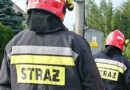 Strażacy sprzątali rozsypane kruszywo na drodze wojewódzkiej i powiatowej