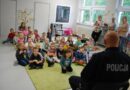 Ropczyccy policjanci czytali dzieciom
