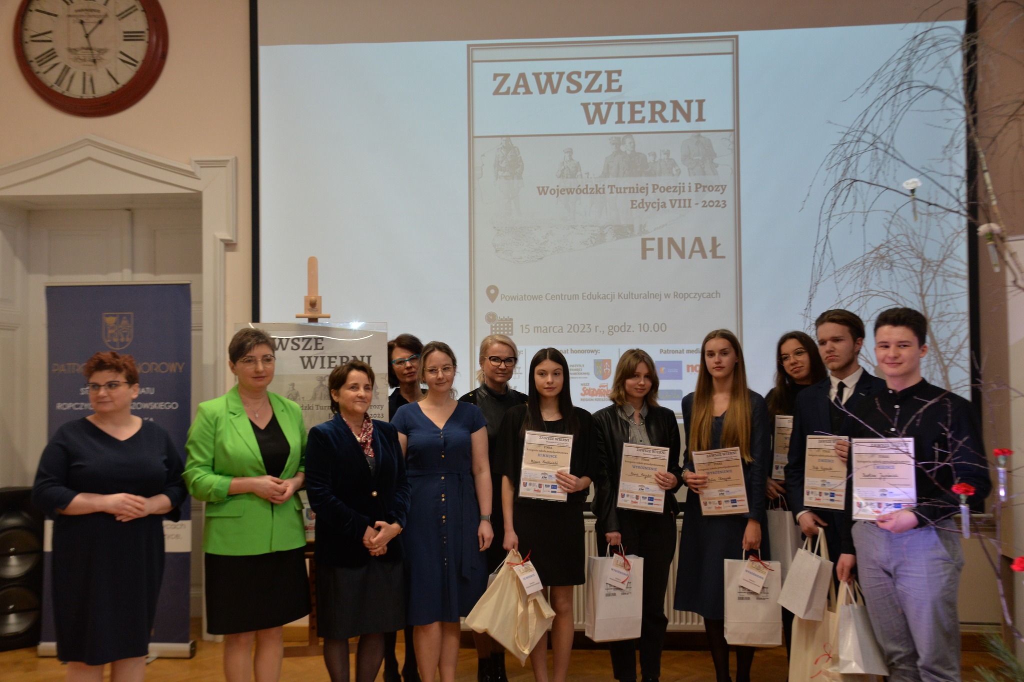 Młodzi recytatorzy zmierzyli się w finale wojewódzkiego konkursu w Ropczycach