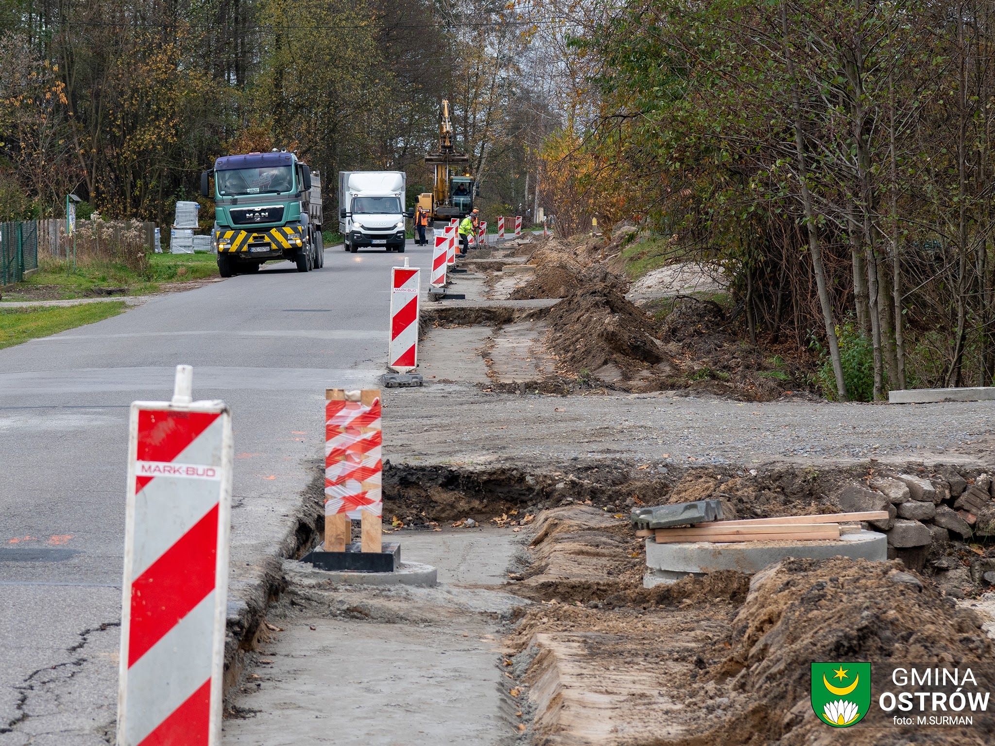 Przebudowa drogi w Ociece i budowa chodnika