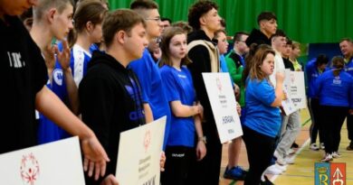 Radość, sport i integracja – IX Podkarpacki Turniej Badmintona Olimpiad Specjalnych w Ropczycach