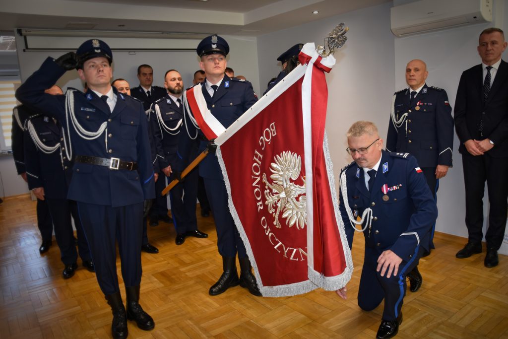 Nowy Komendant Powiatowy Policji w Ropczycach – młodszy inspektor Piotr Janiec objął stanowisko