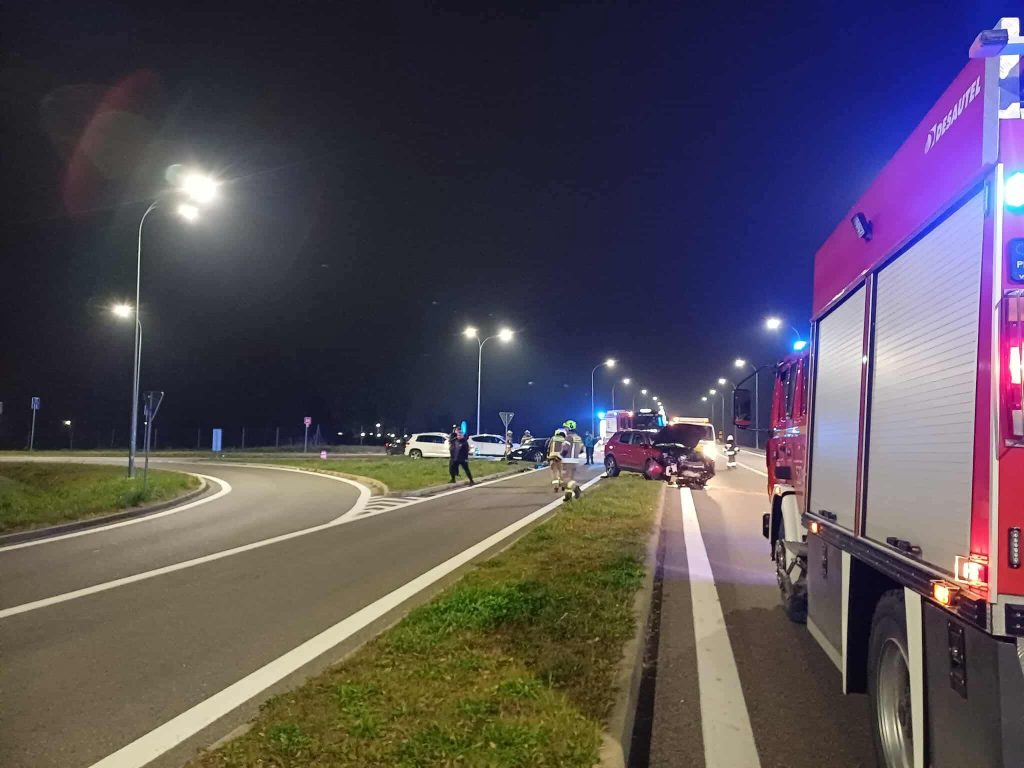 Zdarzenie drogowe przy wjeździe na A4