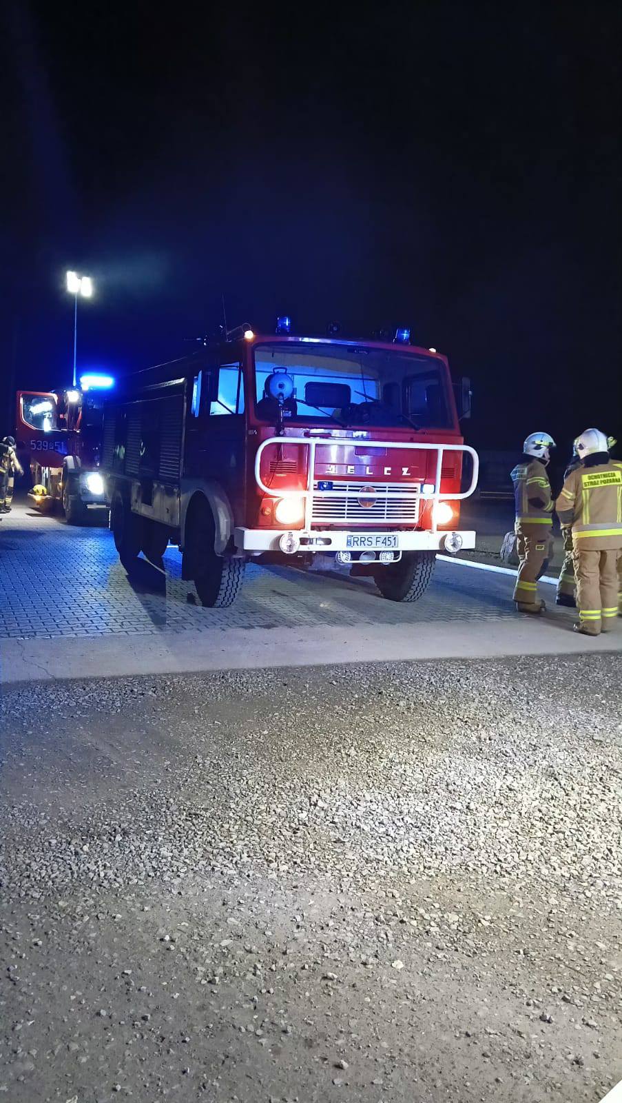 Pożar hali sortowni śmieci