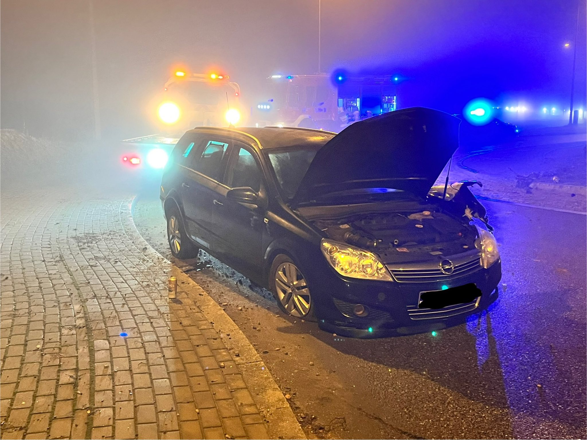 Przejechał na wprost na rondzie – był pijany