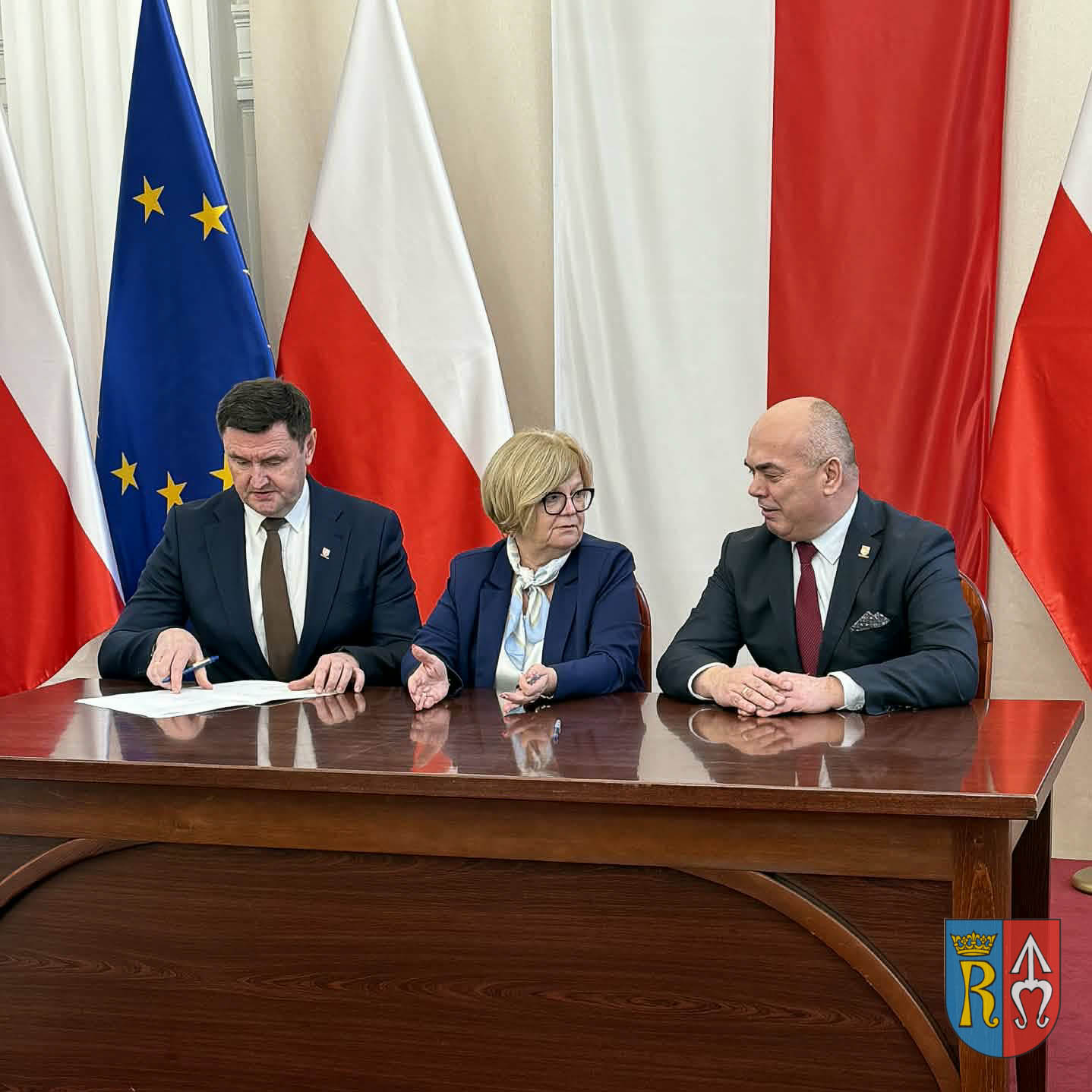 Umowa na realizację programu „Opieka wytchnieniowa” w powiecie ropczycko-sędziszowskim