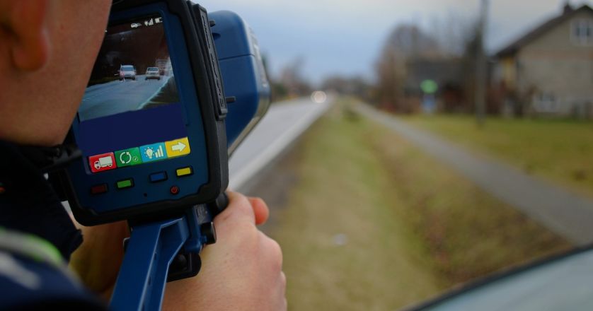 Pędził 125 km/h w obszarze zabudowanym