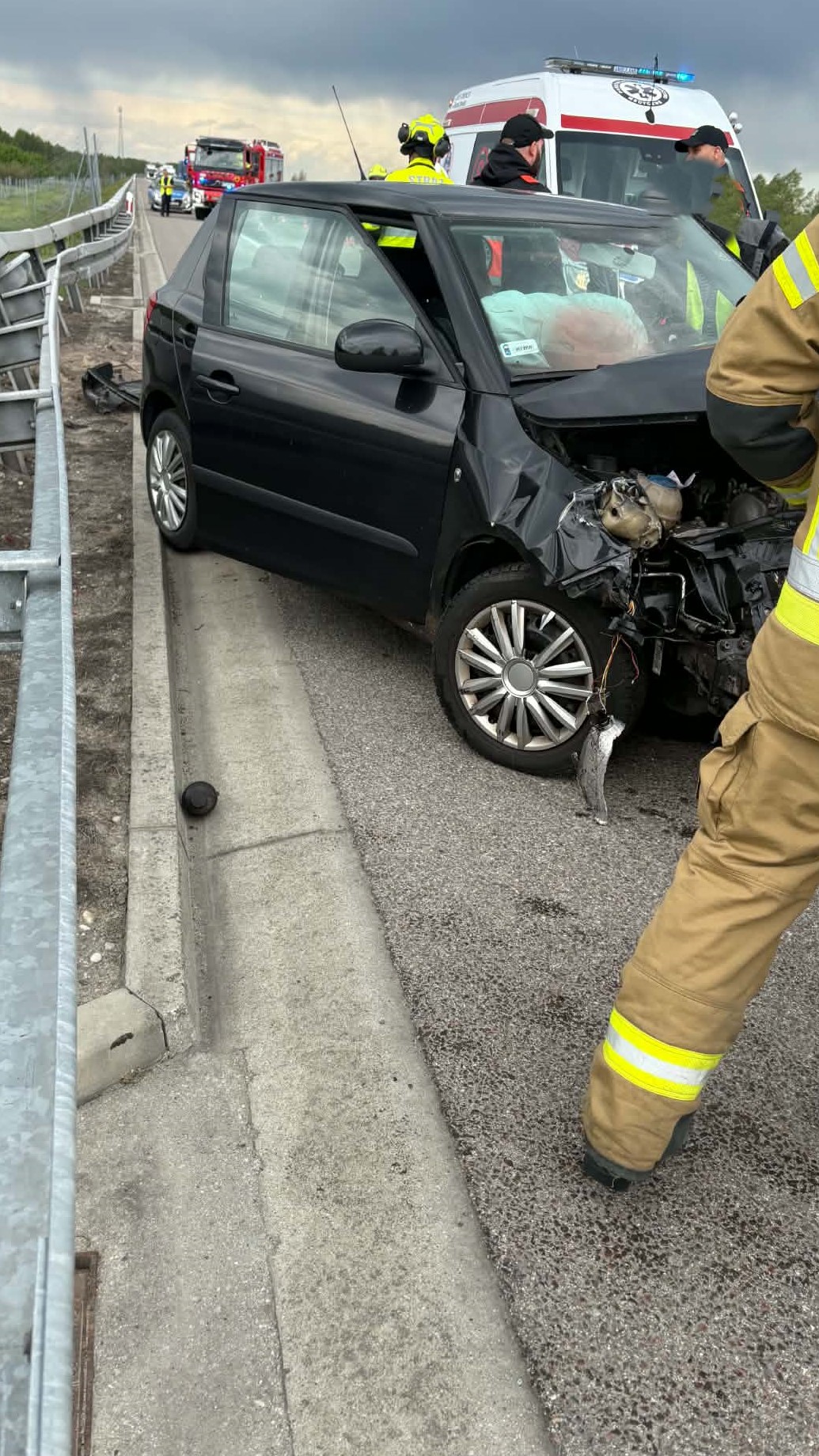 Uderzył w bariery na A4