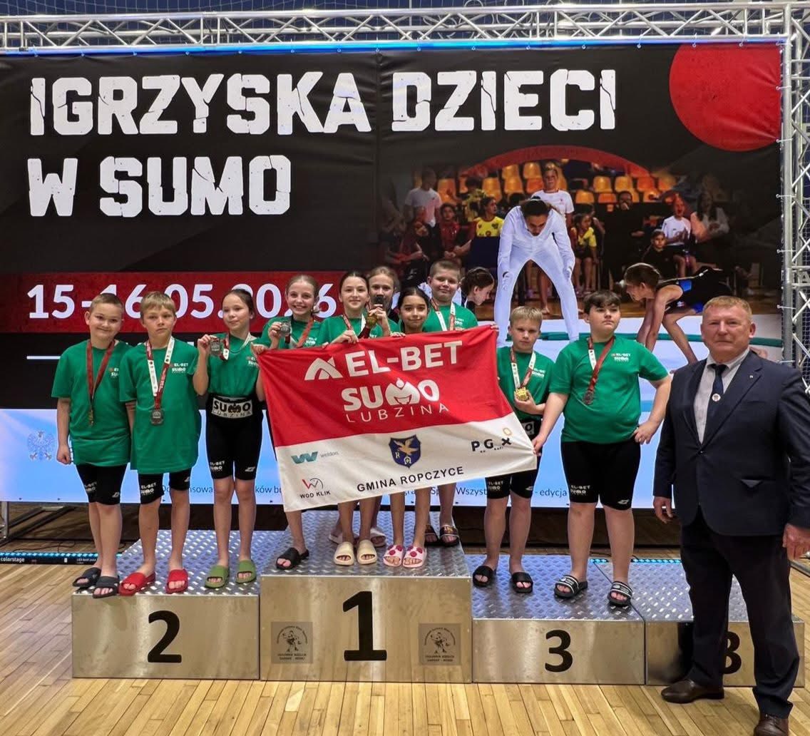 Młodzi sportowcy ze szkoły w Lubzinie na podium
